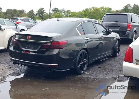 2017 Honda Accord Sport z USA, uszkodzony, nr VIN 1HGCR2F58HA121903